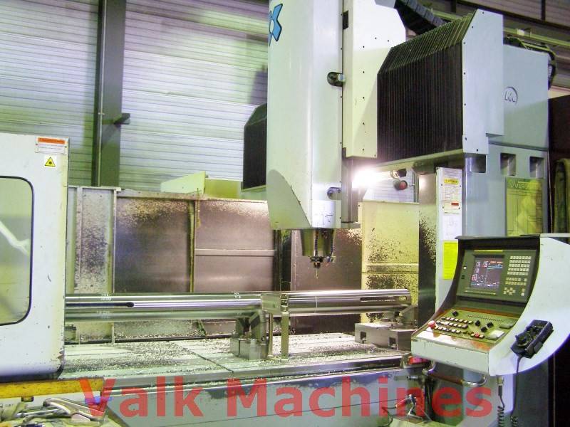 Used 4-axis CNC Double Column Machining Center Kao Ming KMC-3000SV